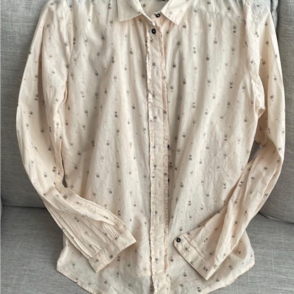 Peachy/Cream button down shirt. Amsterdam Blauw Alpine Clash